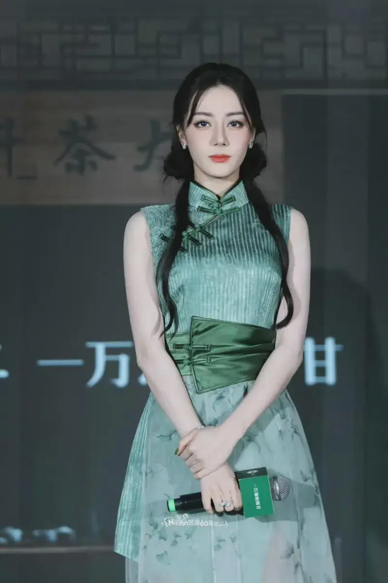 迪丽热巴这颜值，谁看了不喜欢？