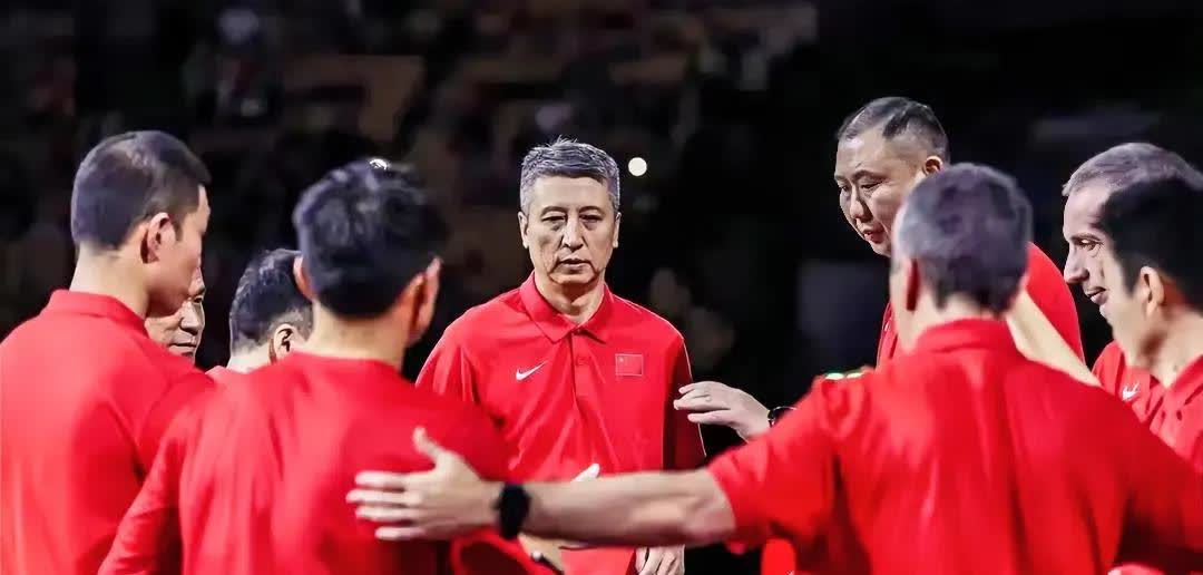 中国男篮100-69战胜印度，取得2连胜，都是赢球功臣！
胡明轩：19分钟，1