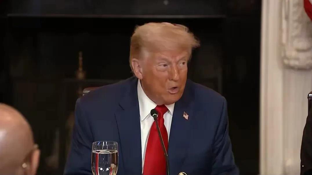 特朗普绕了一大圈，最终还是回到了拜登的老路，所不同的是这次把欧洲绕了进去。
当地