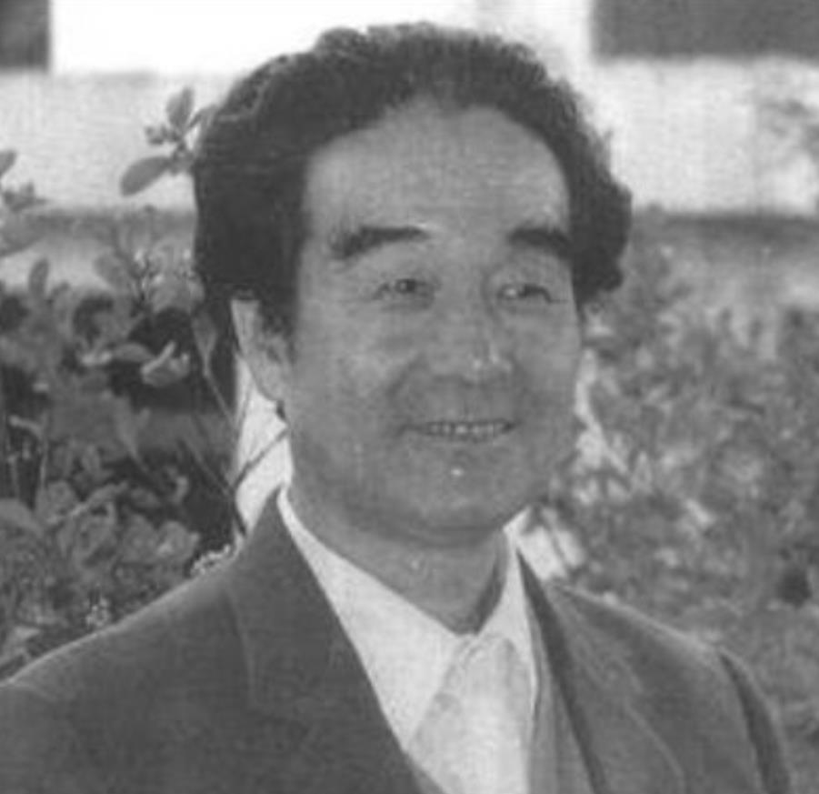 1999年，航空部退休干部孔令华应邀，前去广州参加纪念活动。谁料半道上，他遭遇严