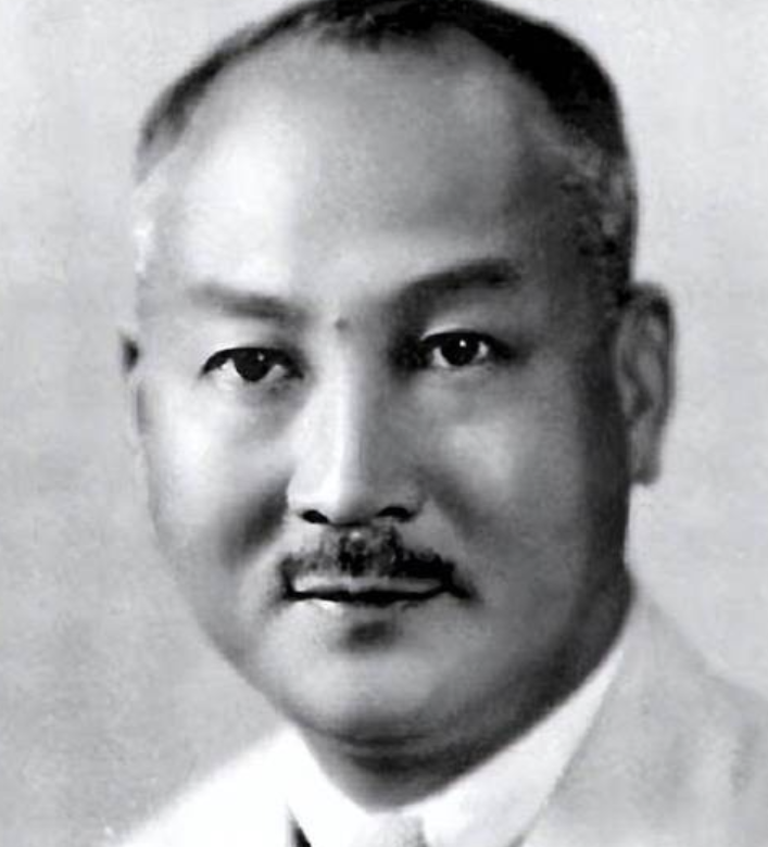 1937年，日军攻占上海后，许崇智被迫到租界里寻求庇护，蒋介石因担心他会落入日军