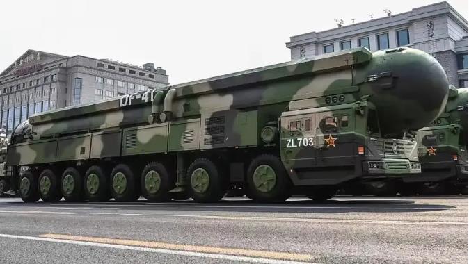 美国内部强硬派传出动武的声音，DF41试射时机正当时
 美国副总统万斯在个人社交