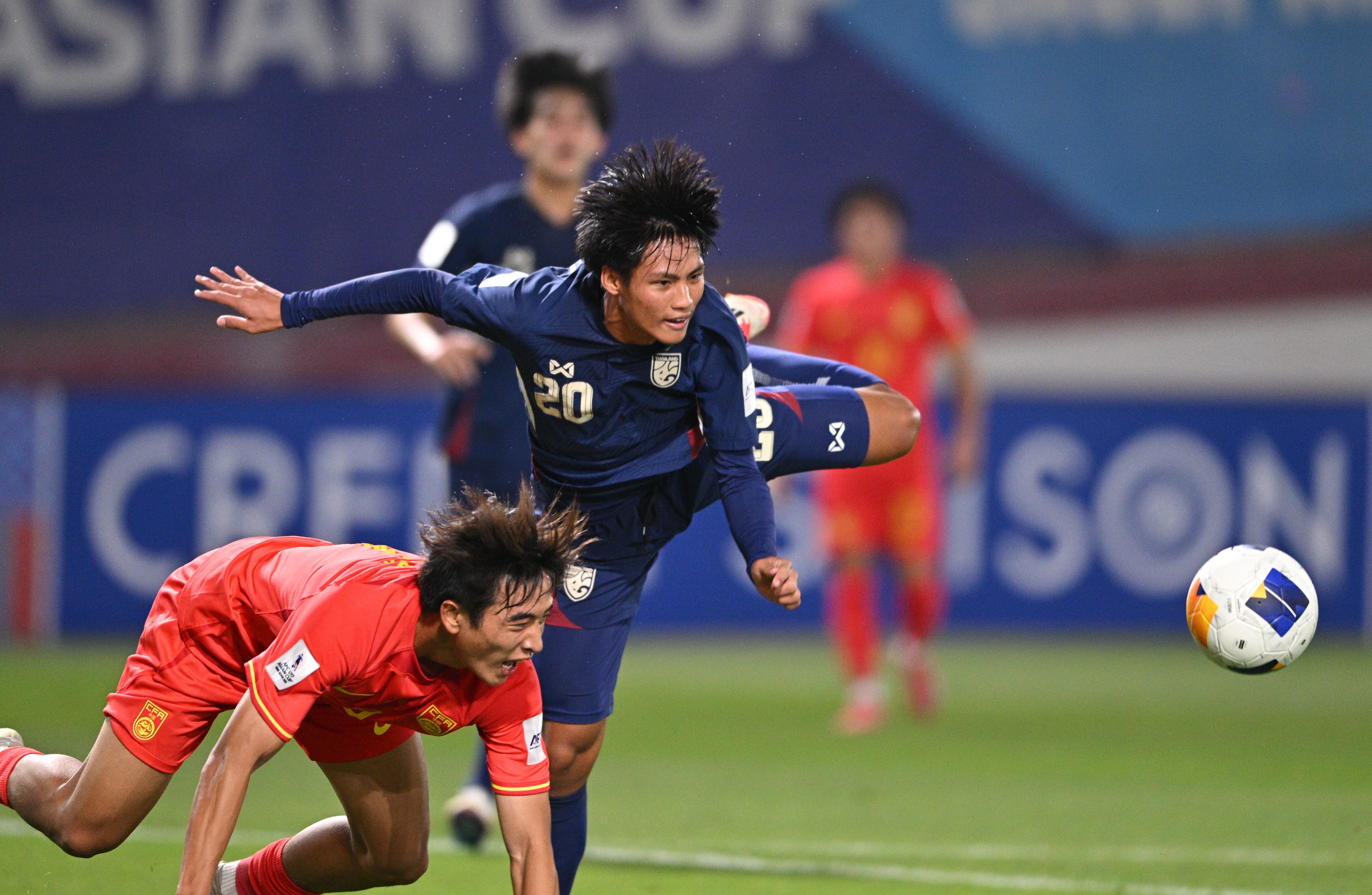 国少2-0击败泰国，给U16的弟弟们留下礼物！U17亚洲杯小组赛第三轮，已经被淘