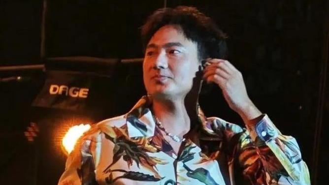海来阿木海外首演爆发！彝族音乐全球震撼 跨越文化的音乐力量