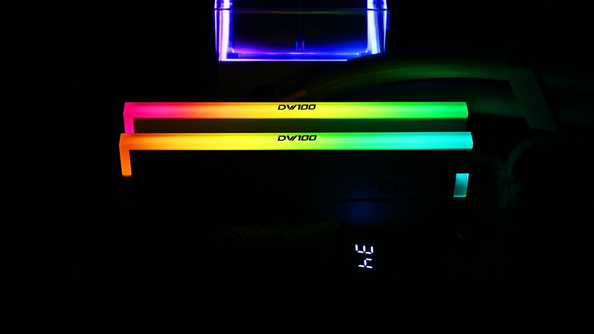 高性能DDR5内存和固态硬盘选哪个？BIWIN佰维储存618选购推荐