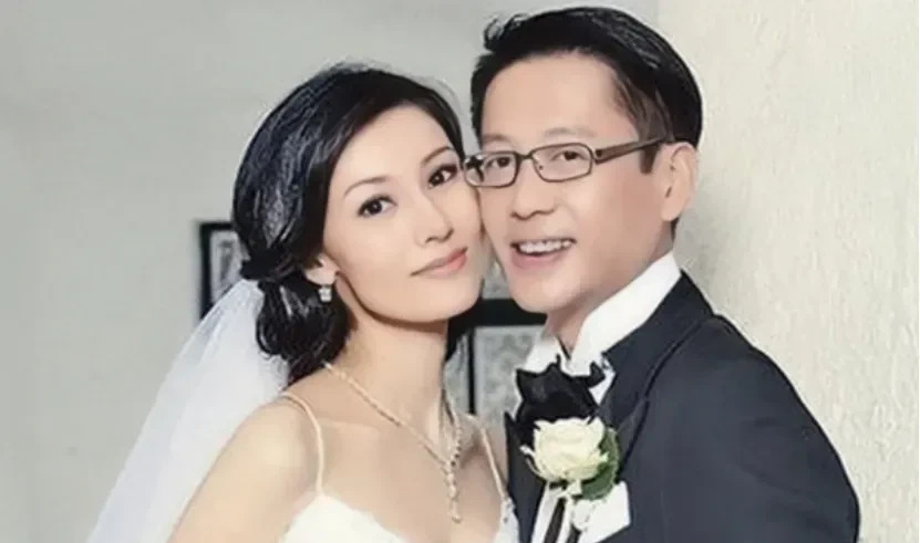 富二代许晋亨的潇洒人生











豪门阔少，纸醉金迷，这难道就是富二
