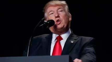懂王”又不按常理出牌了。
就在中方在联合国安理会呼吁停火的声音刚刚落下，特朗普却