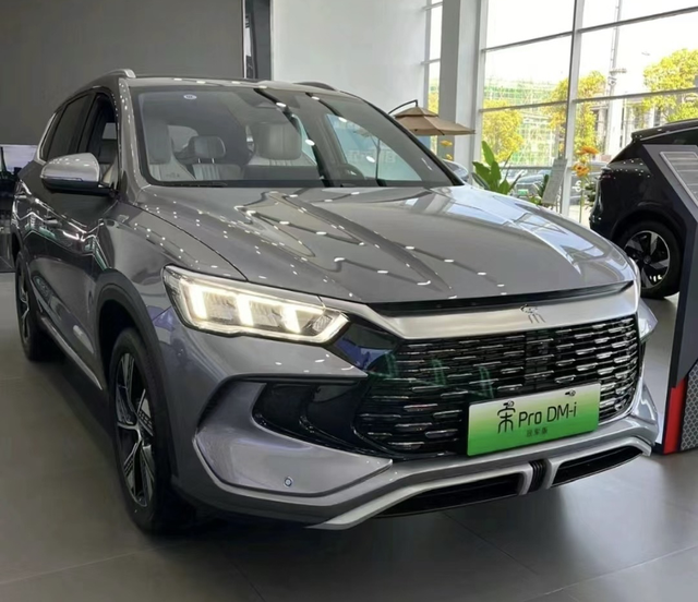 比亚迪宋Pro110超越
杂七杂八折扣后，13.53落地，没买贵吧？
唯一可能的