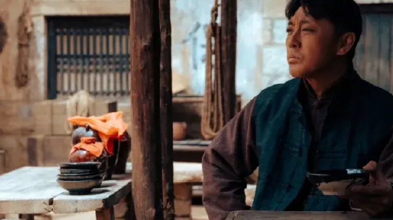 《生万物》的宁可金这三集是真下头！前面看他保卫村子时也是有勇有谋，好感拉满，结果