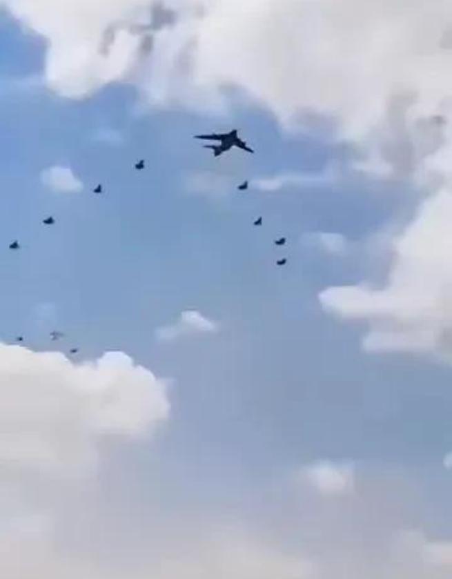 中国，在加沙深陷苦难之际，挺身而出，成为当今世界唯一一个毫无畏惧地向加沙提供援助