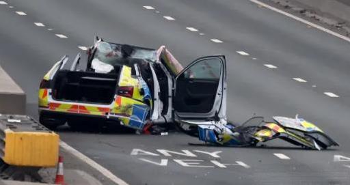 常见于美国公路上的警匪追逐，也出现在英国。
周三凌晨，英国警方发现一辆可疑车辆，