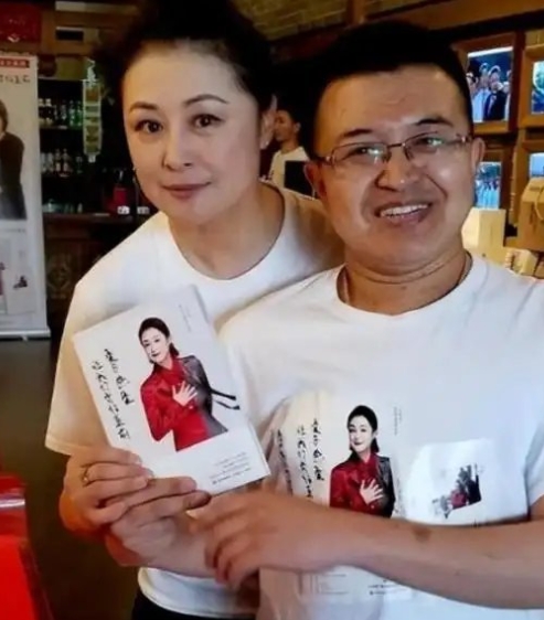 “谢大脚”于月仙：无儿无女去世4年后，老公张学松替她尽孝！她生前曾经说过母亲的养