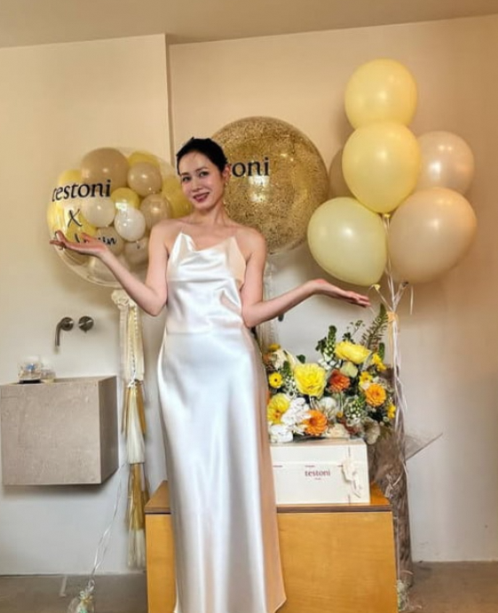 孙艺珍产后现身：黑色礼服秀身材，代言内衣销售额惊人