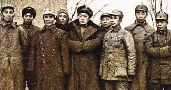 他是获利最大的华野名将，接替陈老总，执掌华东地区
“1955年9月27日，南京总