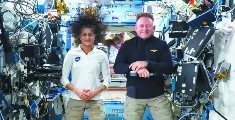 马斯克又帮川普立功了！

马斯克的SpaceX“龙”飞船第10次发射升空。滞留太