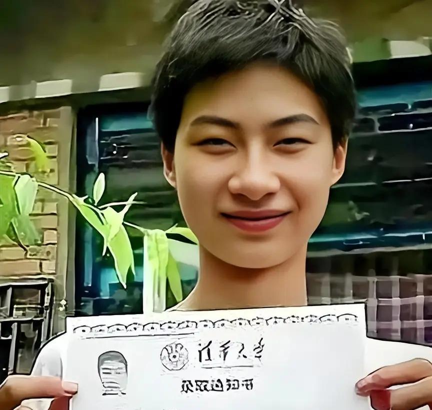 美国关税打压之时，中国又出现了位厉害人物！他就是当年被清华校长亲自上门拜访，如今