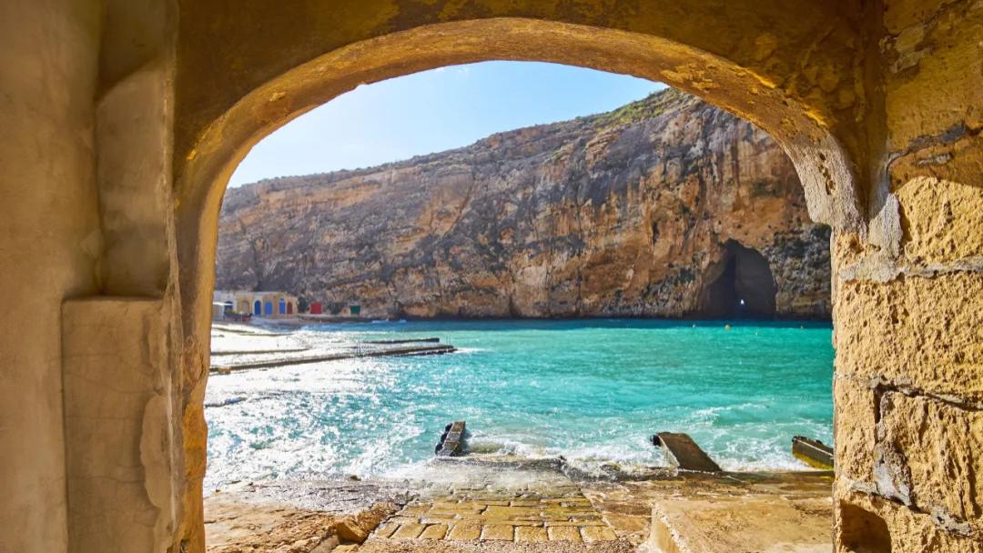 马耳他入籍重开：贡献为本，高净值人士与顶尖人才的欧盟通行证