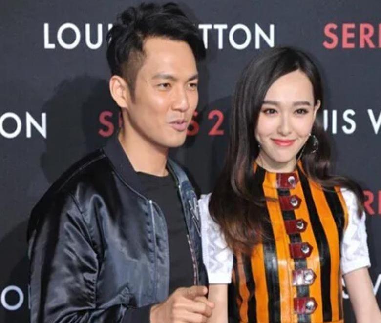 钟汉良被主持人问到最棘手问题那刻 现场空气都凝固了
当年《何以笙箫默》让观众嗑糖