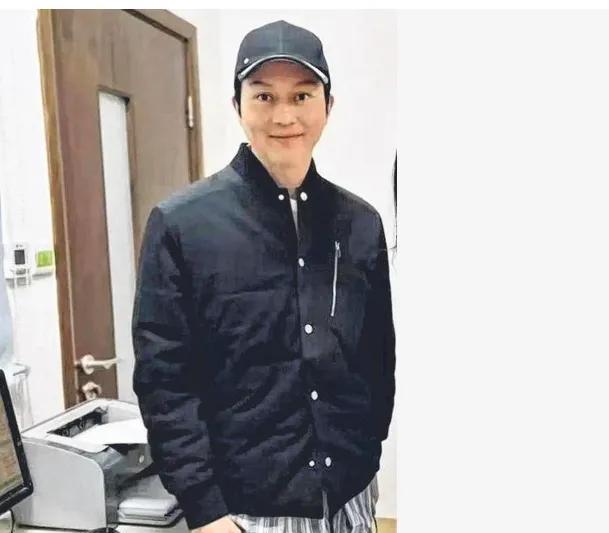 张智霖试新疗法治胆石
张智霖近年饱受胆石问题困扰，三年前他于中国工作期间，突然出