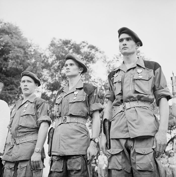 1950年7月，越南西贡，法国军队第5殖民突击队伞兵营的士兵。越南是法国的殖民地