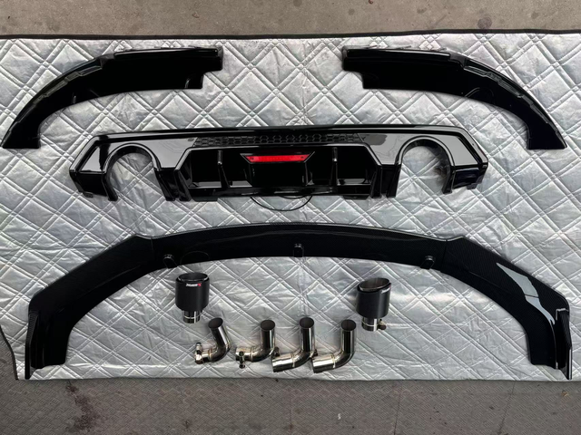 思域改装本田
有没有兄弟们玩改装的