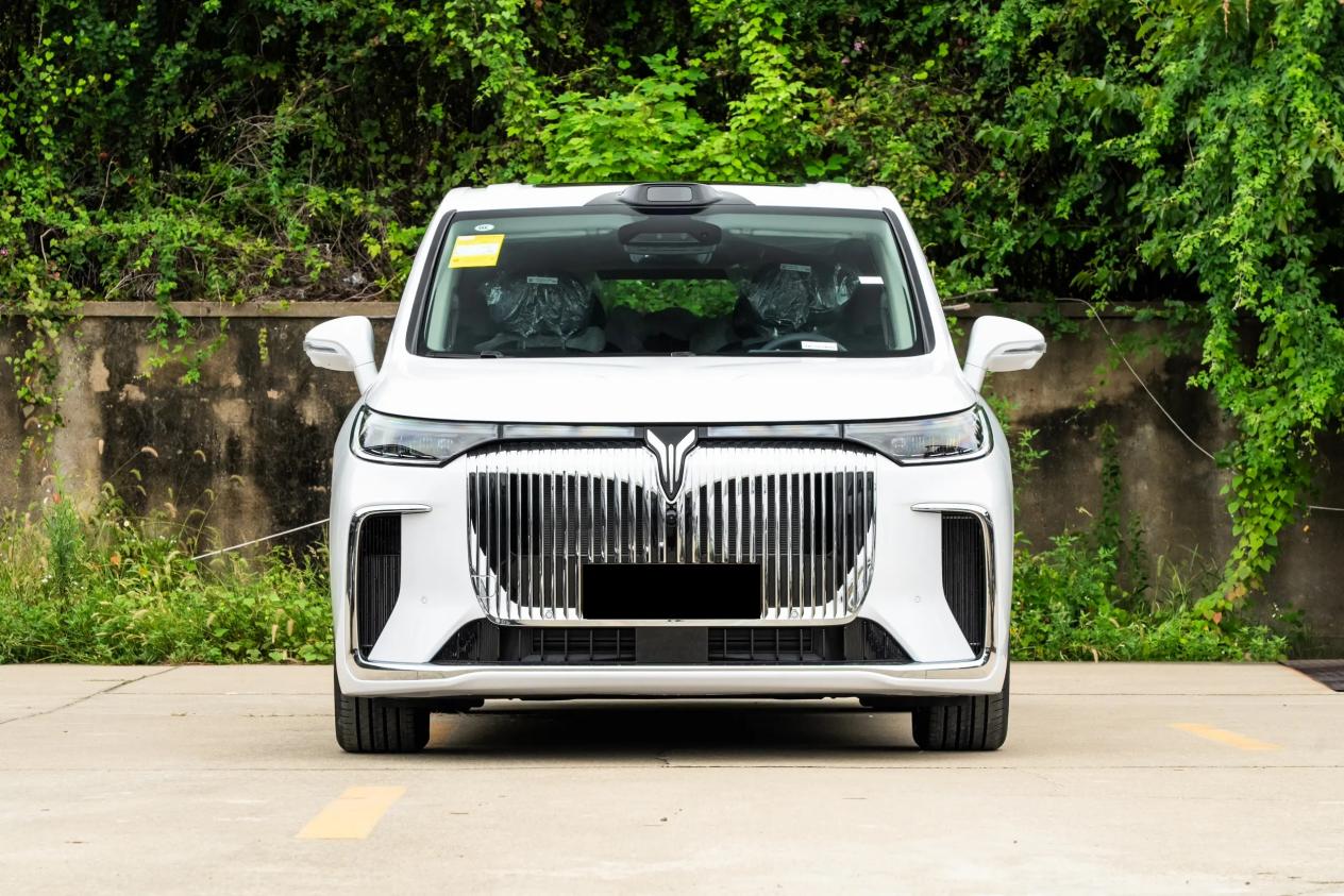 长超5.3米MPV，800V架构+智能后轮转向+华为ADS，