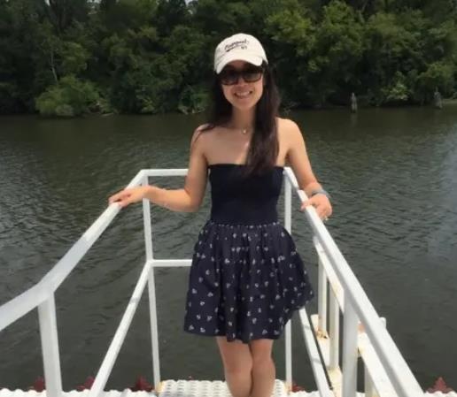 互相抓呗！



美国长臂管辖，当年FBI抓了孟晚舟，反制来了吧：美国富国银行高