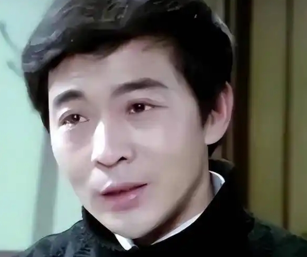 “我要让她身败名裂！” 1979年，原配一怒之下，将潘虹写给导演的情书贴满了整个