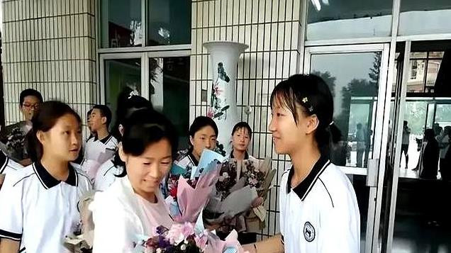 普通学霸选理科多？家庭好的学霸选文科，背后的真相不简单