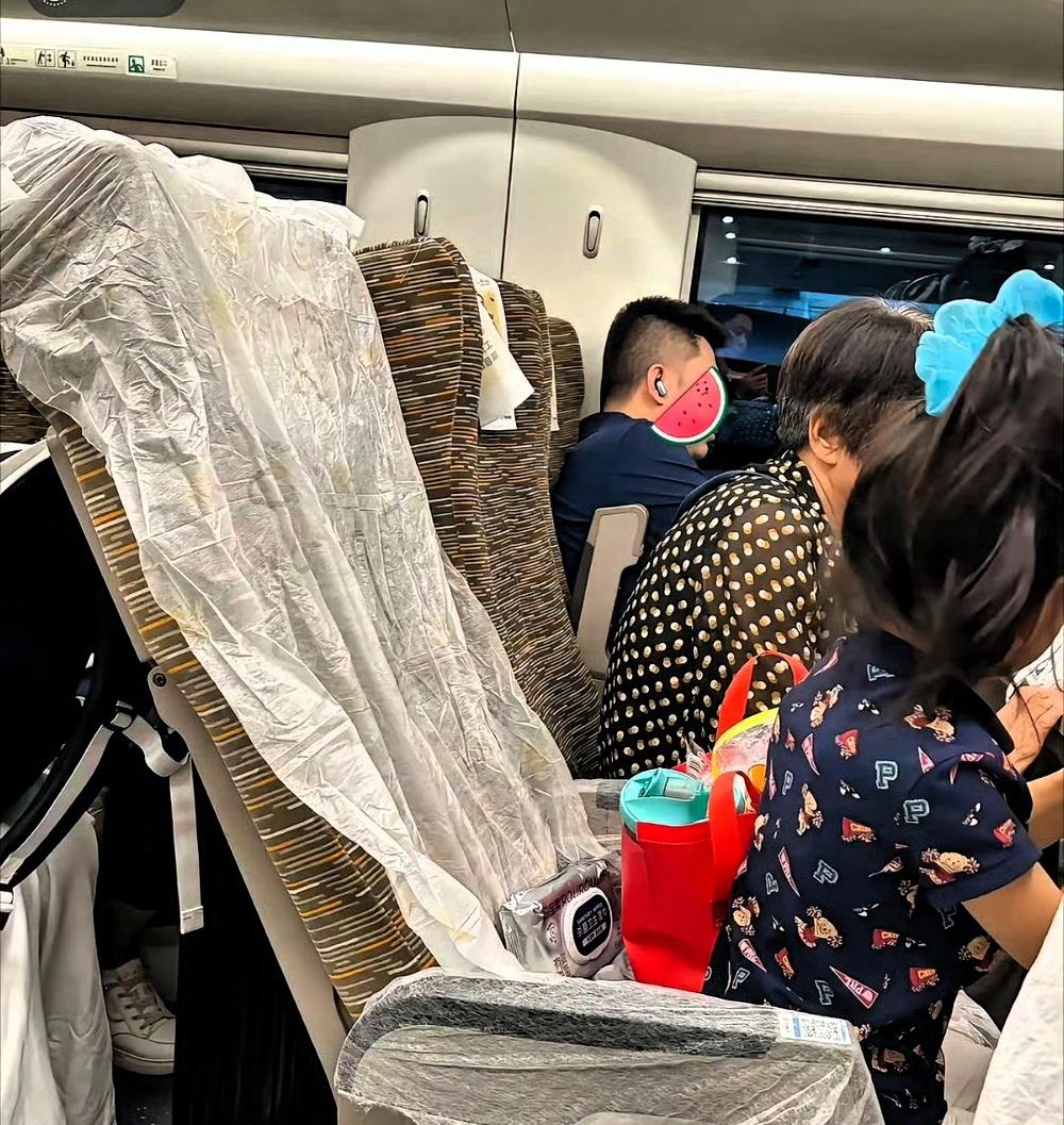 现在坐火车这么讲究了 ​​​么？