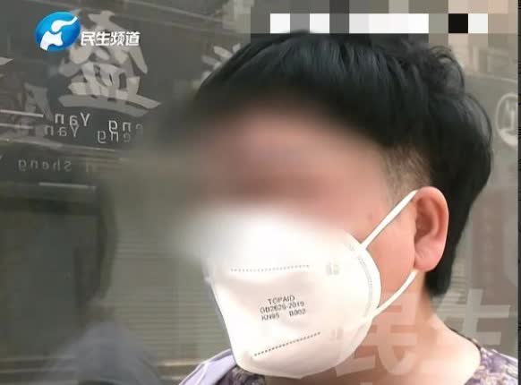 “真不厚道！”河南一女子找闺蜜借了4000元交房租，闺蜜让她把金镯子抵押给自己戴