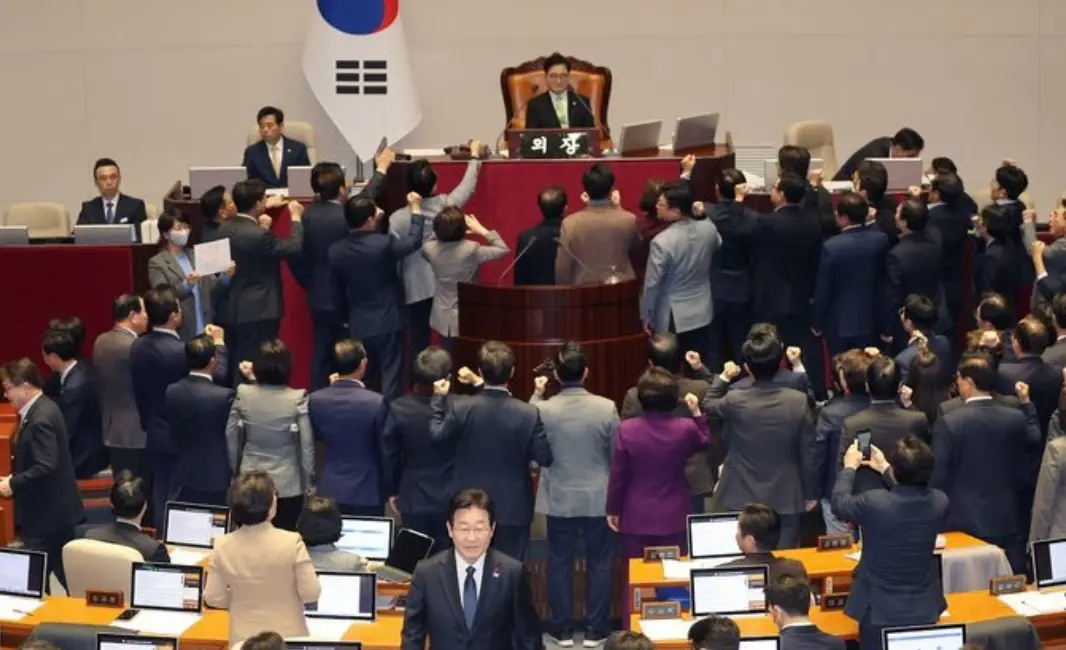 韩国人：现场唯一真Queen 李在明