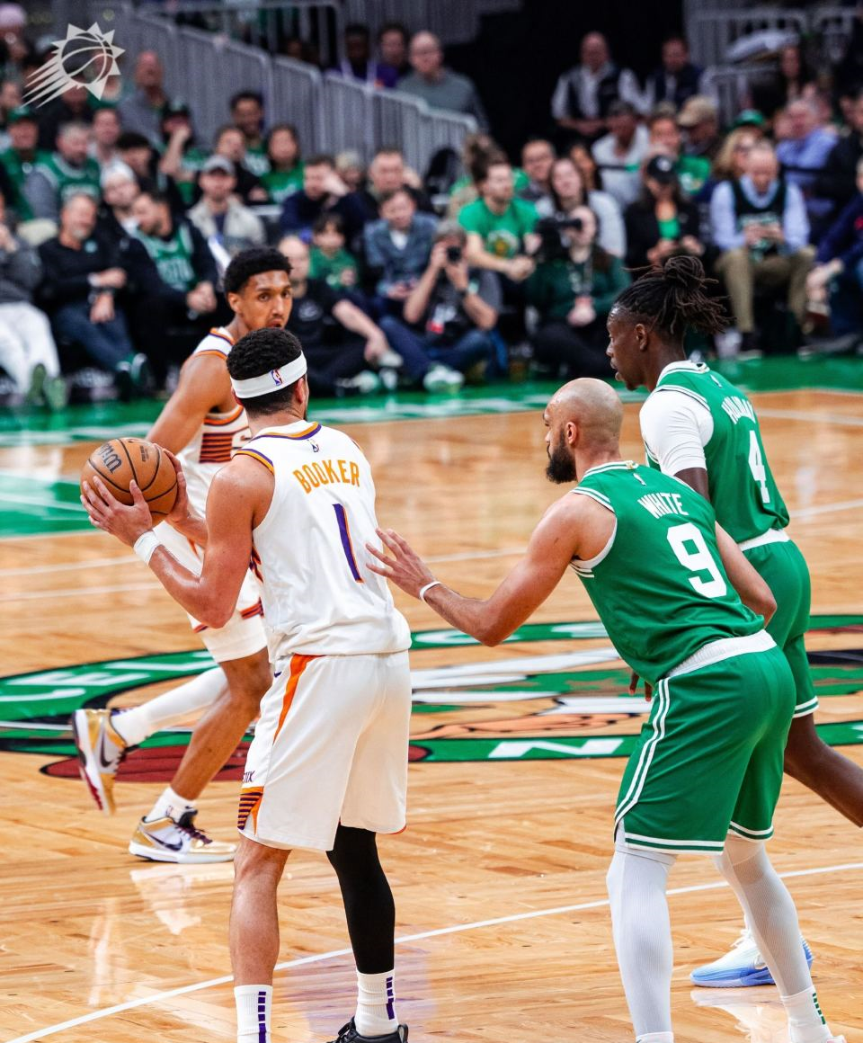 北京时间4月5日，NBA常规赛继续进行，凯尔特人主场迎战太阳。杜兰特继续缺阵，比