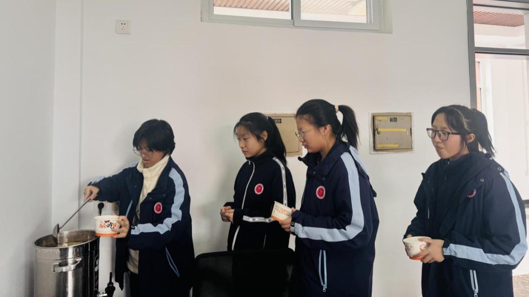 冬日暖意｜一碗冰糖雪梨，甜了时光暖了心