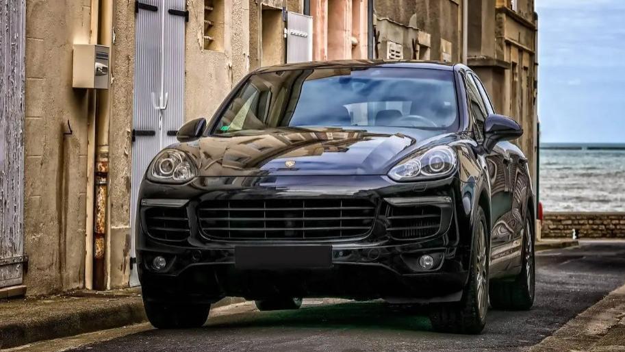 每台车都独特，保时捷销量的定制化深耕逻辑