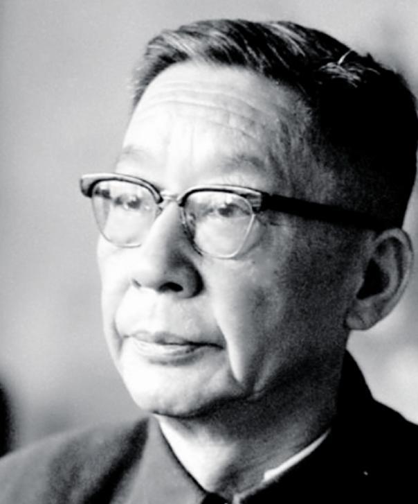 [太阳]1966年8月24日，老舍投湖自尽于北京西城太平湖，在投湖自尽前，他特别