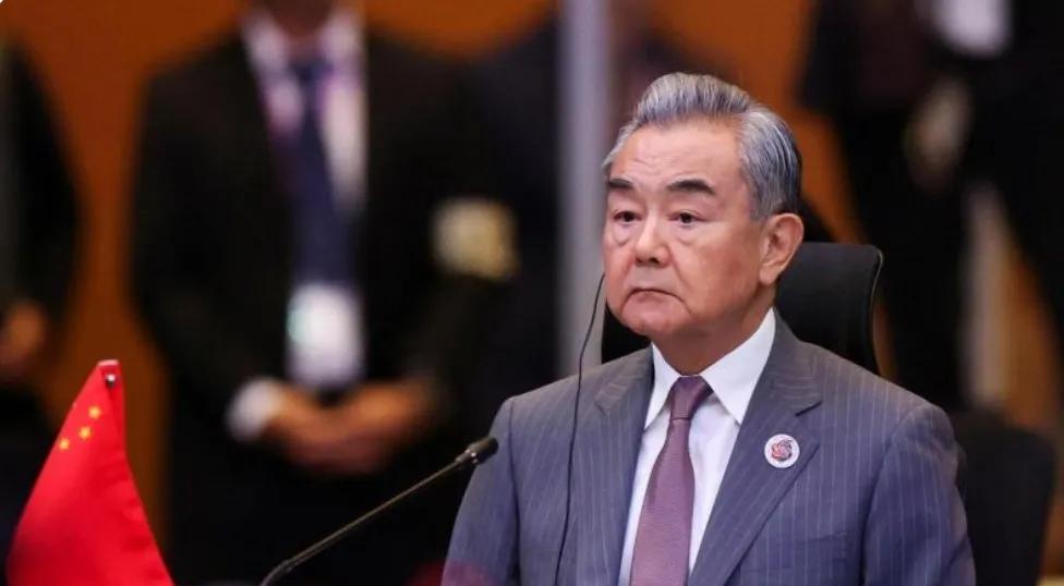 王外长您太辛苦啦！您每天日理万机，马不停蹄地为国家外交工作而日夜奔波、不辞辛劳…