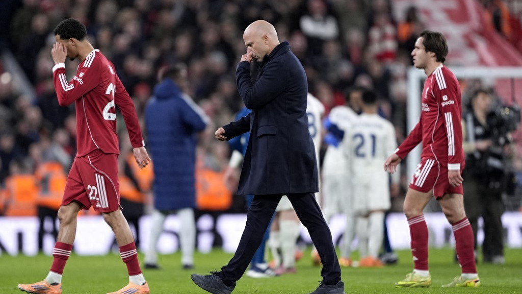 利物浦主场失利，陷入灾难性低谷