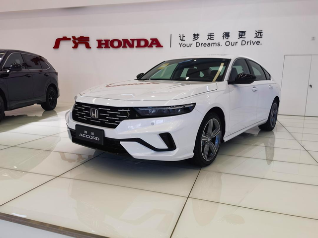 为啥十一代半白色的还是这么少
本地定了一台11.5代尊贵白色，本地好几家4儿子点