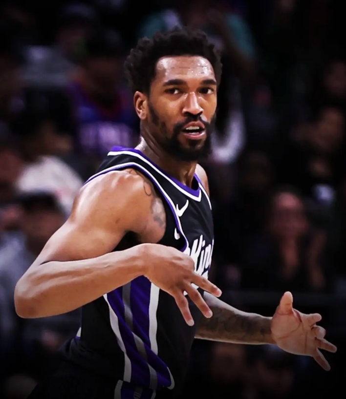 如果蒙克来湖人了，蒙克和范德彪都成了3年的甩不掉的垃圾大合同，两人到时一起到期