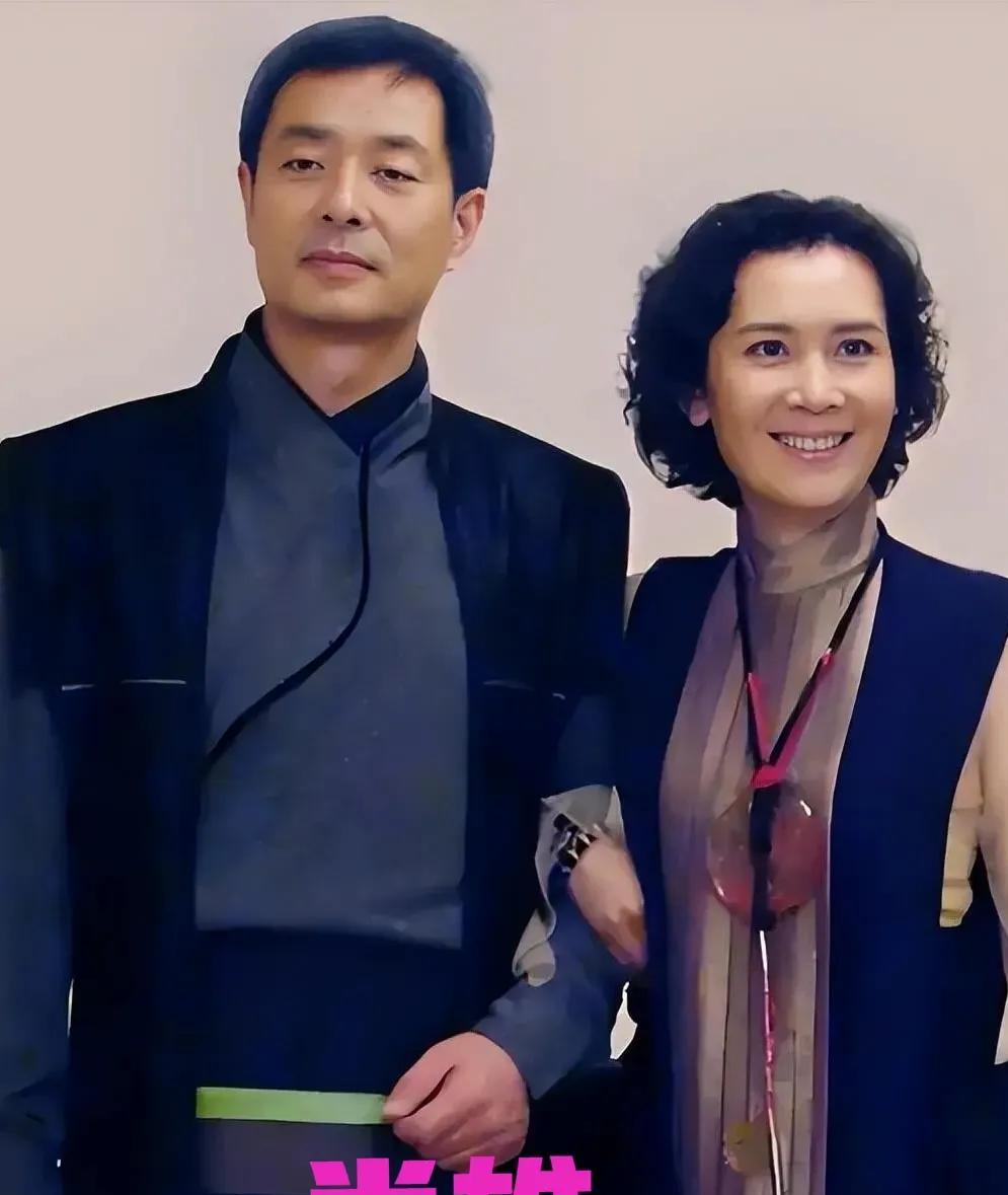 这位女演员可真漂亮，可她却起了一个男人的名字，单看名字你还以为她是一个像姜文一样