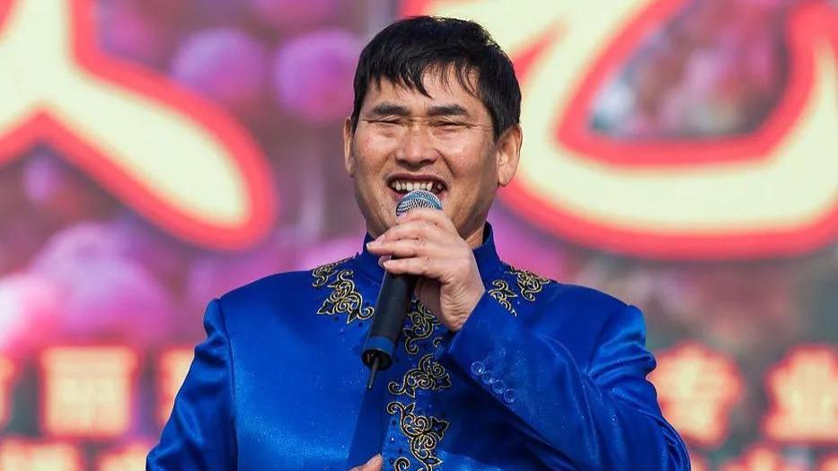 朱之文一年的收入有多少？看完我都测底惊呆了