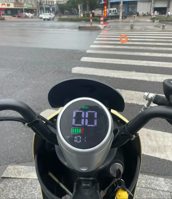 家人们谁懂啊！我家那位一个月挣两万，省钱手段之离谱，能惊掉你下巴！公司离我们家也
