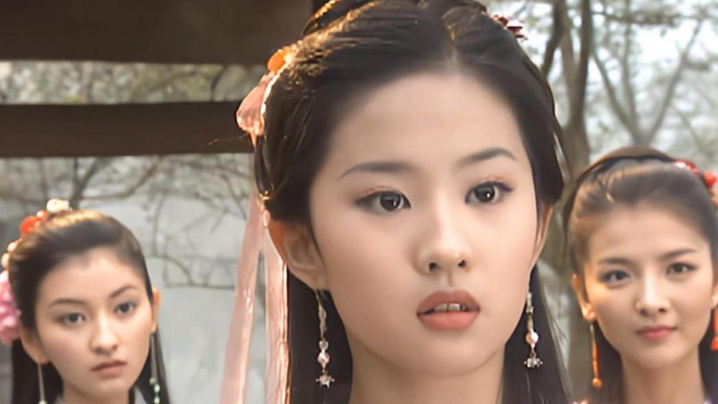 金庸给了她最霸气的外号，她却背着丈夫为情人生子，还要丈夫的命