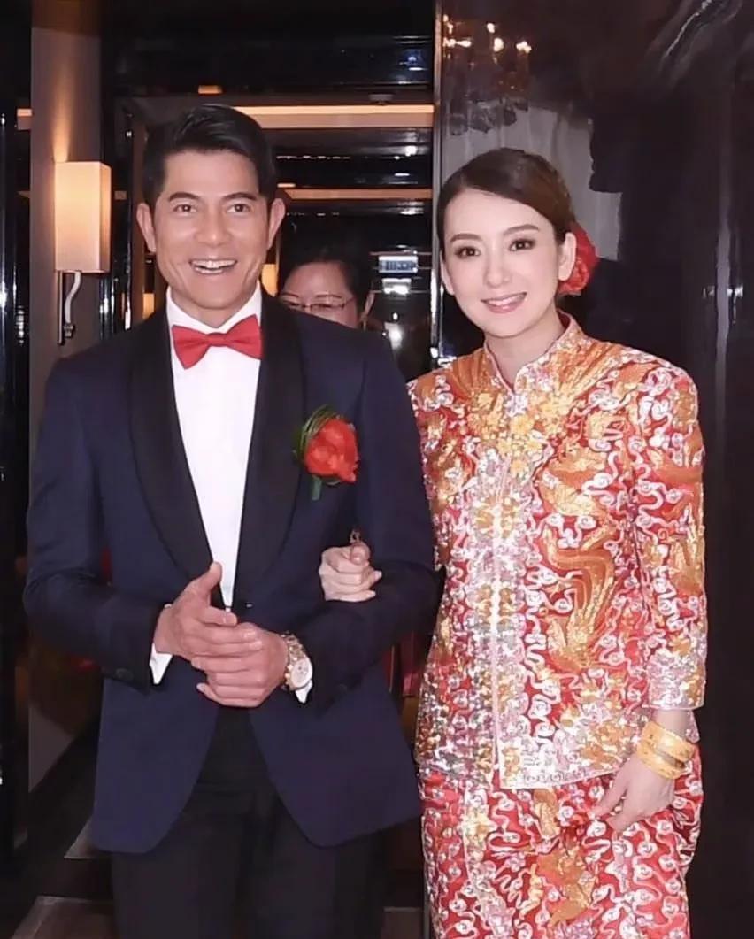 方媛为了郭富城也是够能拼的！都38岁了还要为郭富城生个儿子。
只因郭富城说希望自