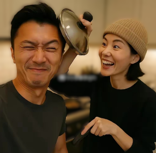 王菲只有和谢霆锋在一起才会笑的这么开心吧！ ​​​