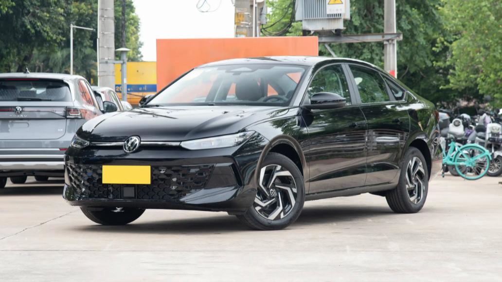 全新大众朗逸Pro，限时售8.88万起，1.5T升级独立后悬，​你还爱吗？