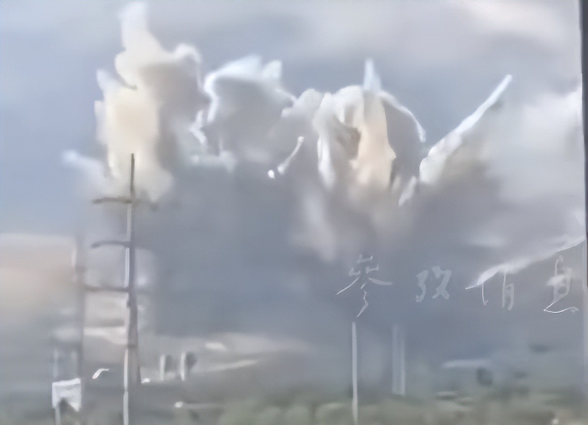 以军炸了伊朗总统开会的地方











**文章：**






