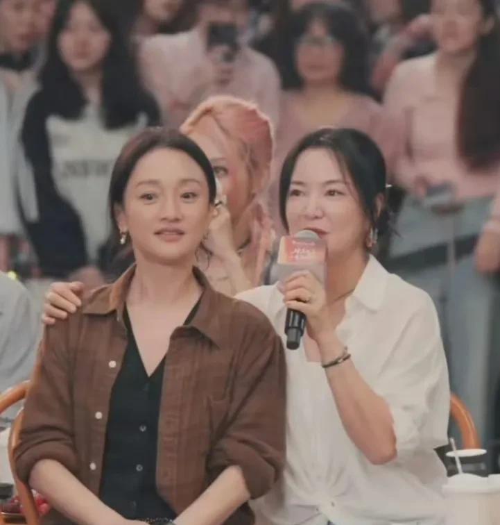 #周迅  他说的是哪个男朋友# 这是哪位“男朋友”[晕] 看来藏着不少大众未知的