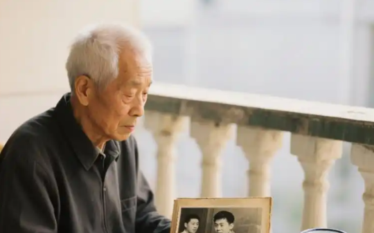 用三句话回复找你借钱的人